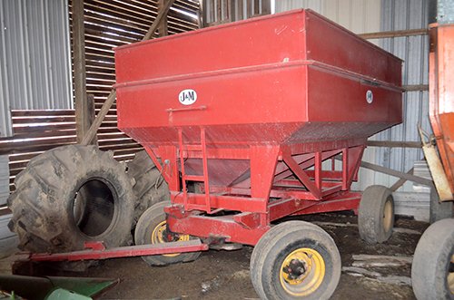 Property photo 48 - FARM EQUIPMENT AUCTION IN ELKHART COUNTY, IN
